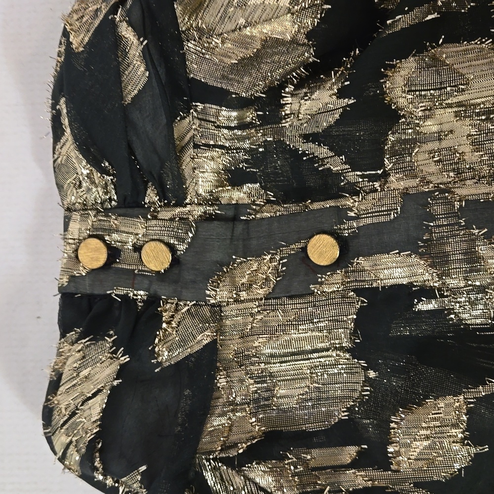 Metallic Flroal Blouse - Picture 6 of 9